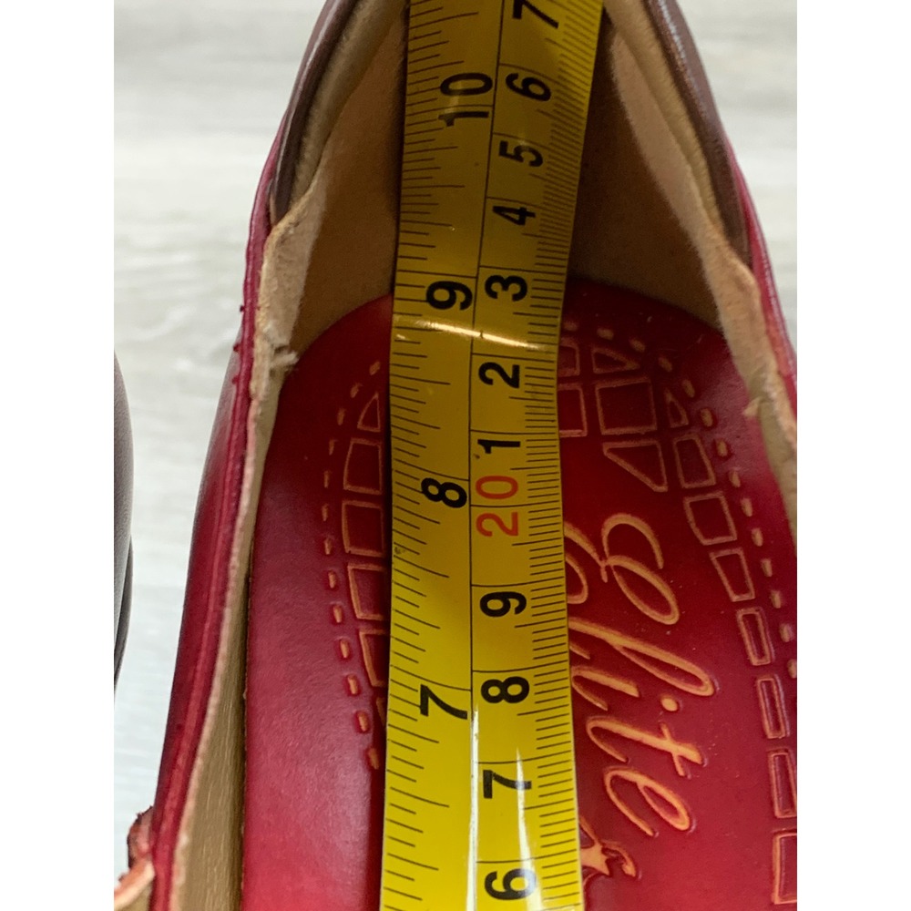 Red Floral Mary Jane Heels with Textured Strap - Picture 9 of 11
